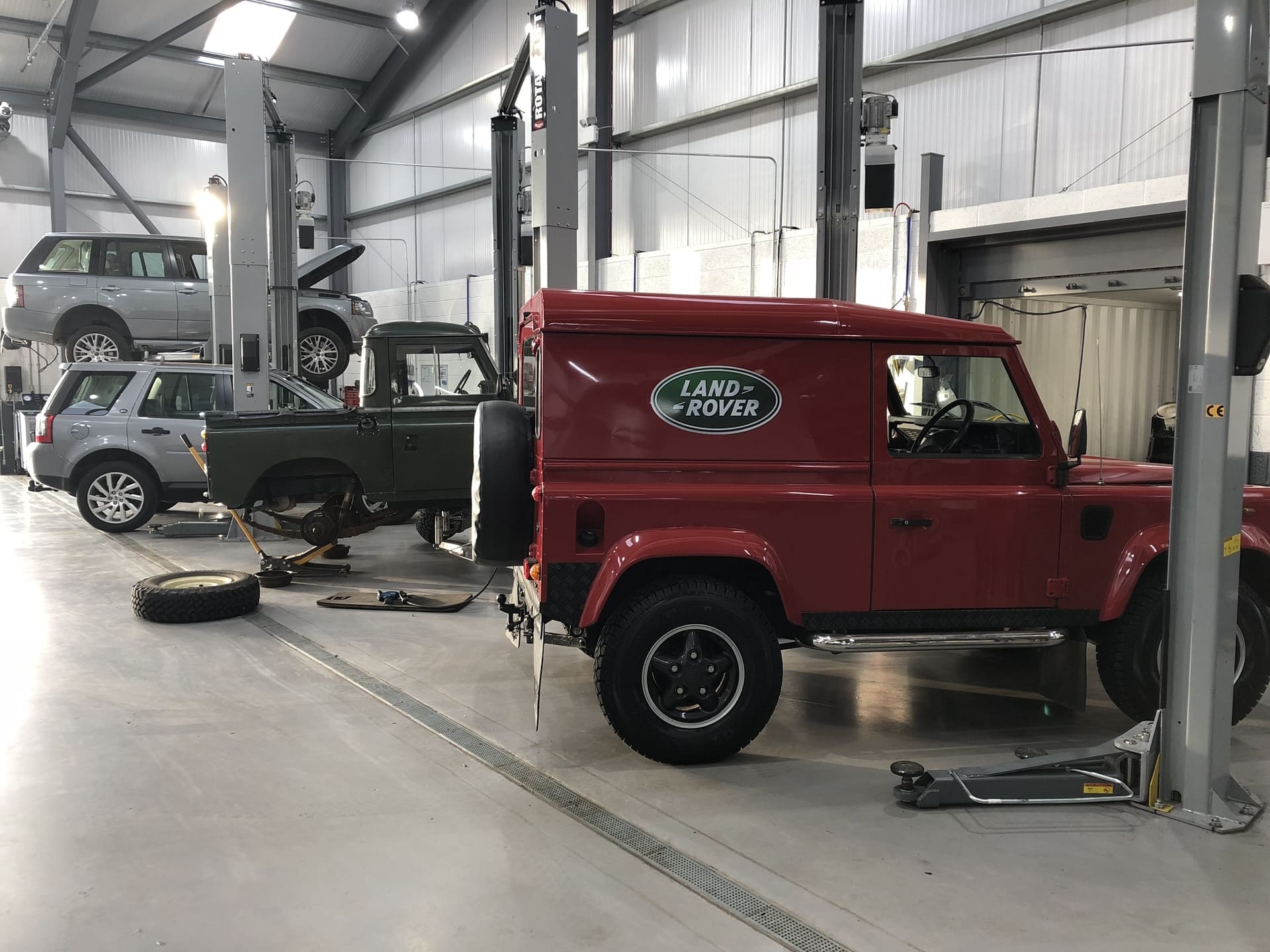 Land Rover Service